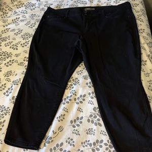 Torrid black super stretch Jeggings. Size 28 Reg